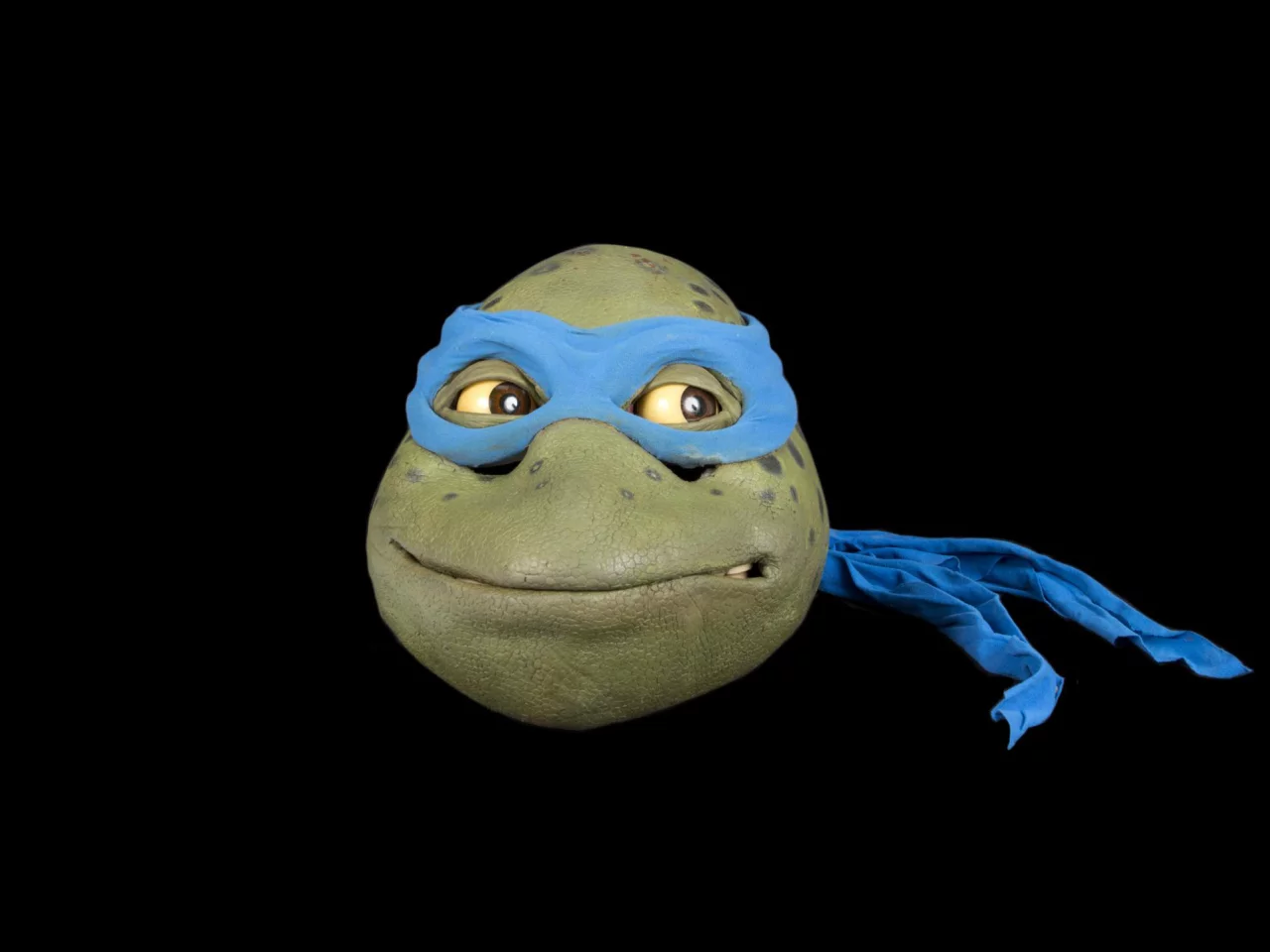 Leonardo Animatronic Head from “Teenage Mutant Ninja Turtles III” (1993) | Sold for: $20,000 by Julien's on March 12, 2020