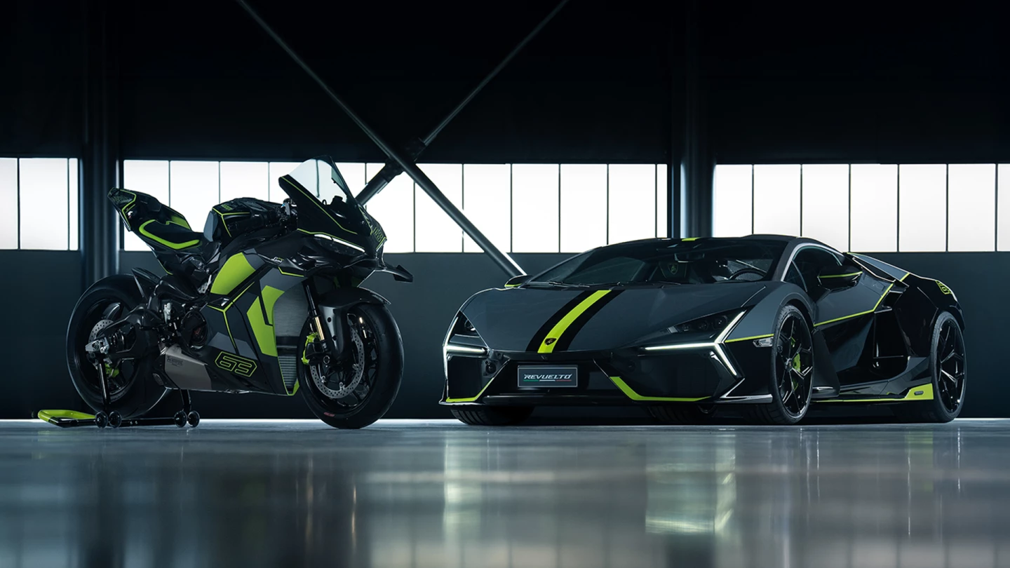 Ducati's Centro Stile worked closely with Lamborghini to design the distinctive livery and a number of key elements influenced by the Revuelto