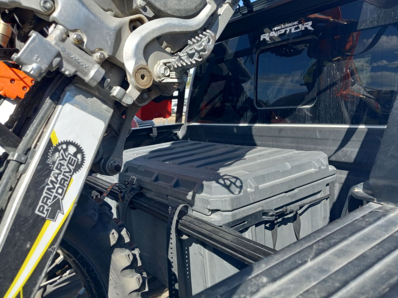 Even fully loaded with bikes, the Trailbreaker saves room for other gear on the bed floor3
