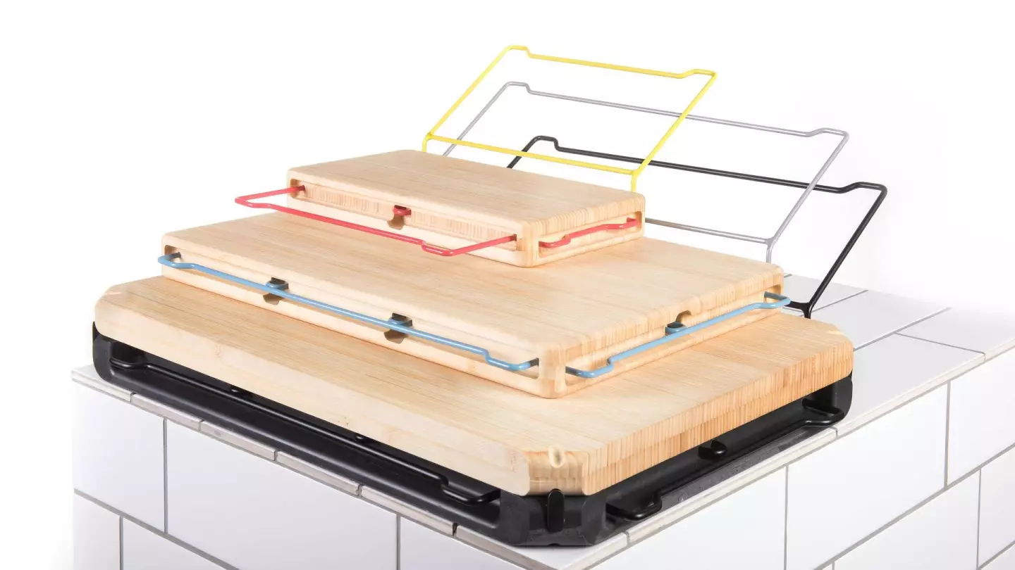 There are three sizes of the Frankfurter Brett chopping board