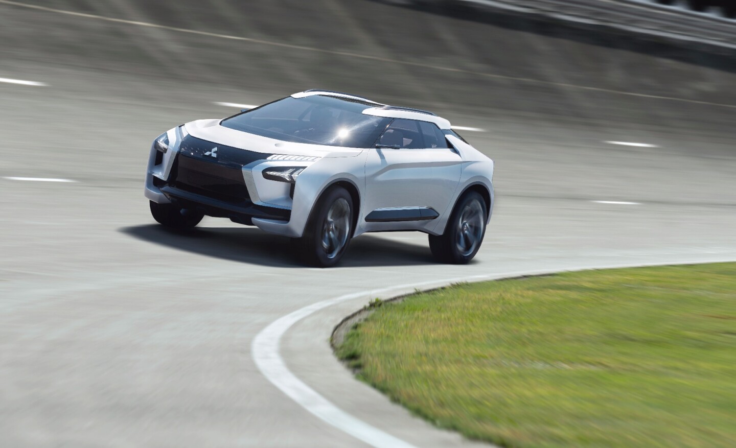 The e-Evolution looks like it could be fun on both track and trail
