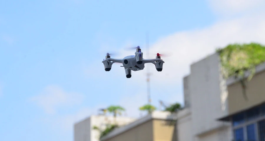 The claimed maximum control and video range is 100 meters (328 ft)