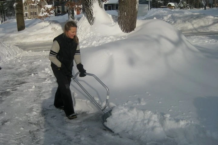 The SnowBow's bow-shaped handle reportedly allows users to shovel snow with little or no bending