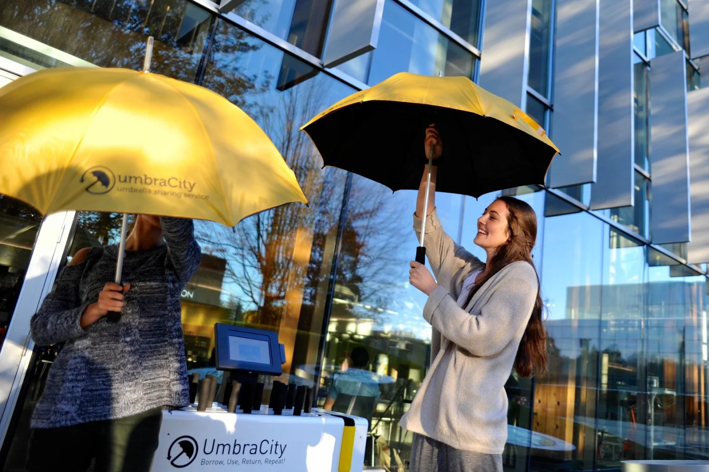 The UmbraCity umbrellas are said to be lightweight, high quality, resistant to strong winds and fully recyclable