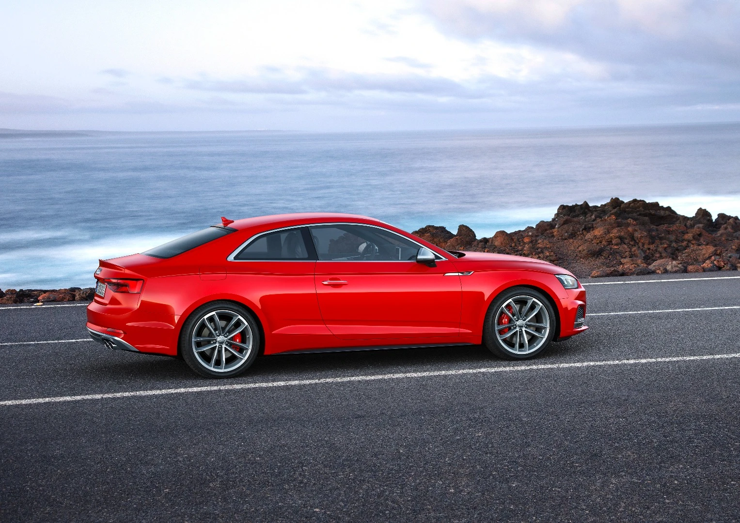 The S5 can be had with variable damping
