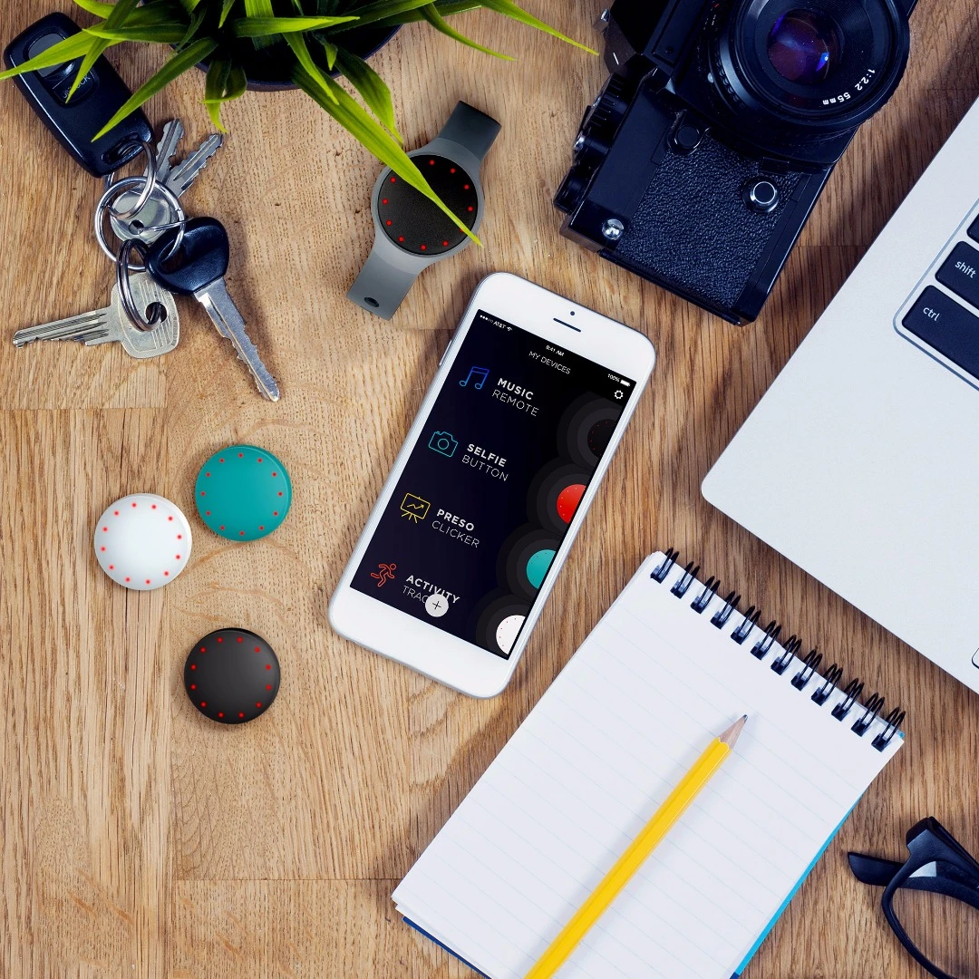 Within the new Misfit Link app, users can manage multiple Flash Smart buttons and assign different actions to clicks