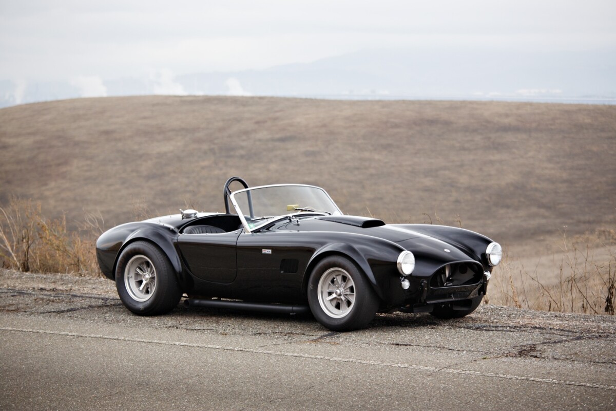 $912,500 | 1965 Shelby 289 Cobra | Auction Link: Gooding & Company