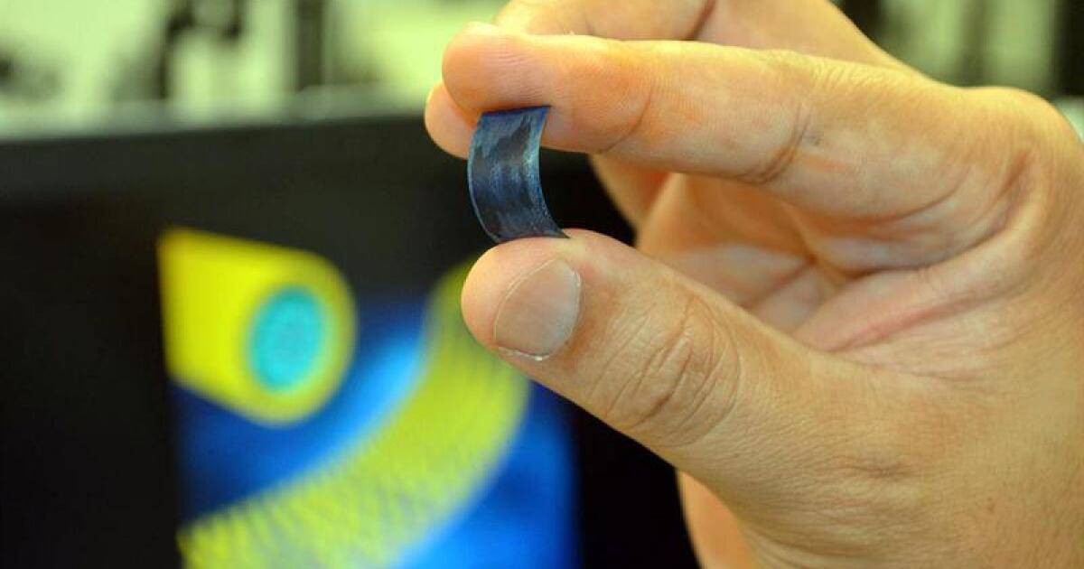 Flexible supercapacitor process brings phones that charge in seconds a
