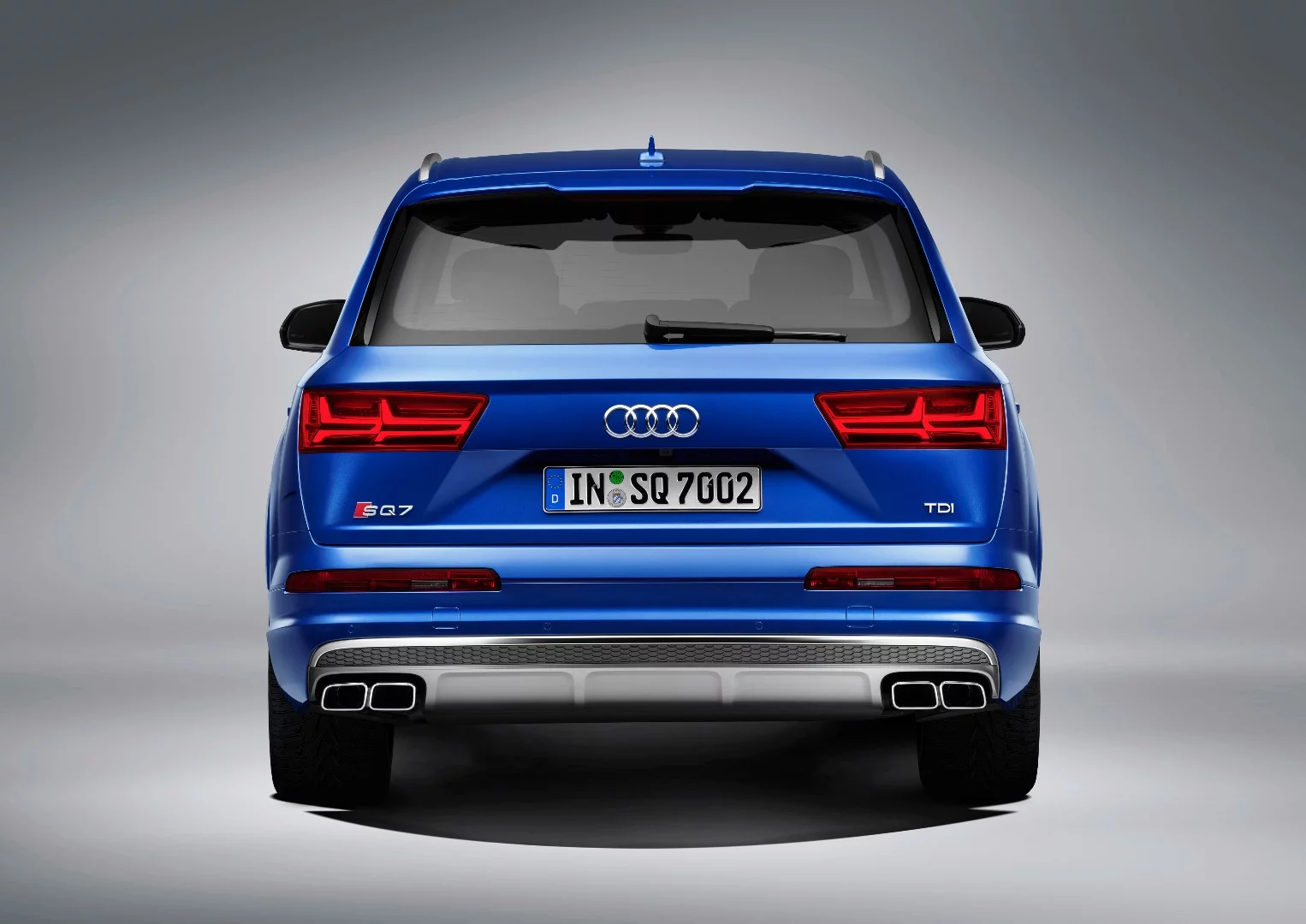 Beside the small diffuser, there's nothing to set the SQ7 apart from its more mundane brethren