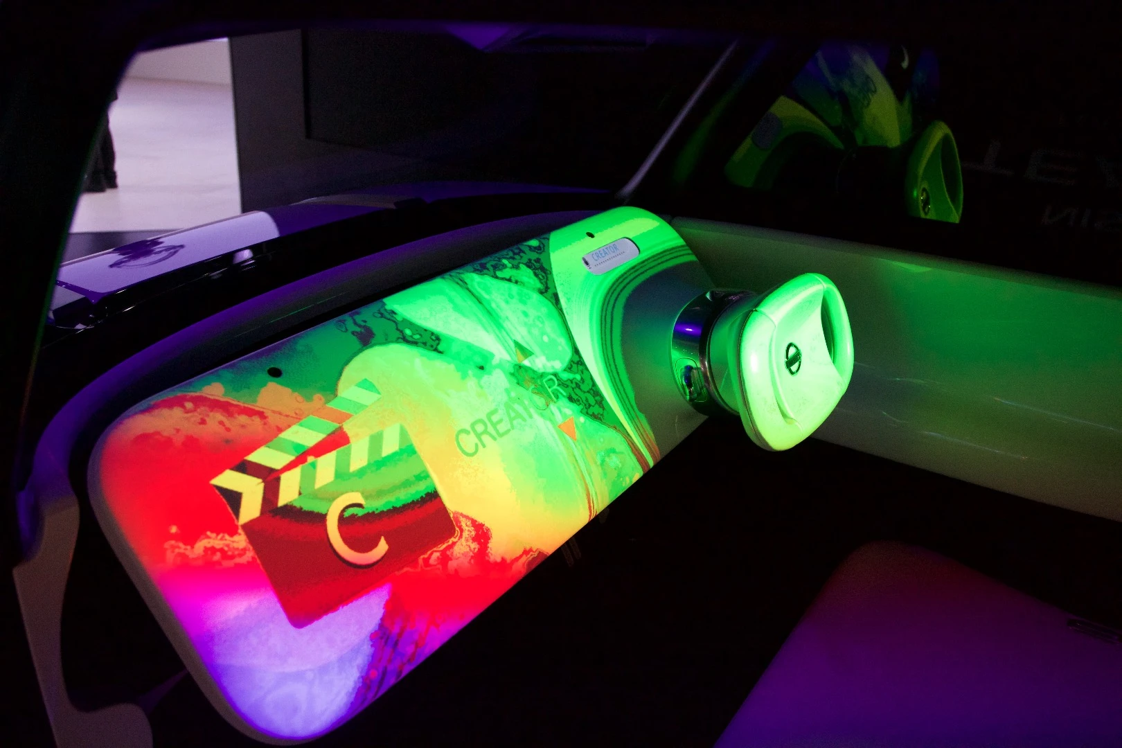 World premiere: Nissan Teatro for Dayz concept