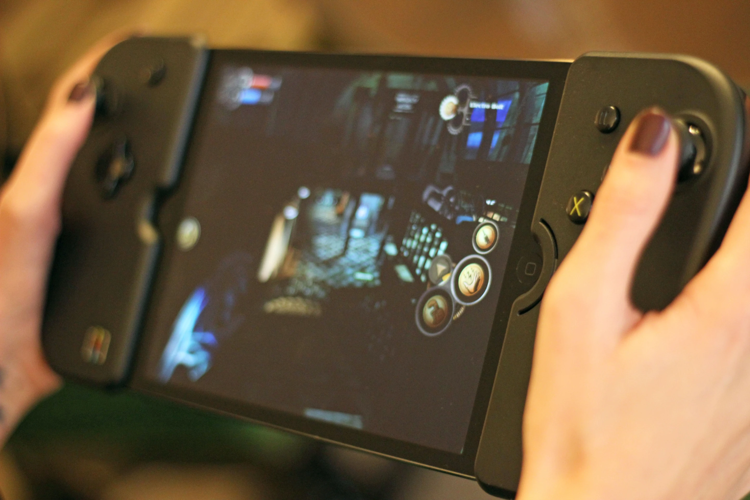 The Gamevice will launch in early March (Photo: Will Shanklin/Gizmag.com)