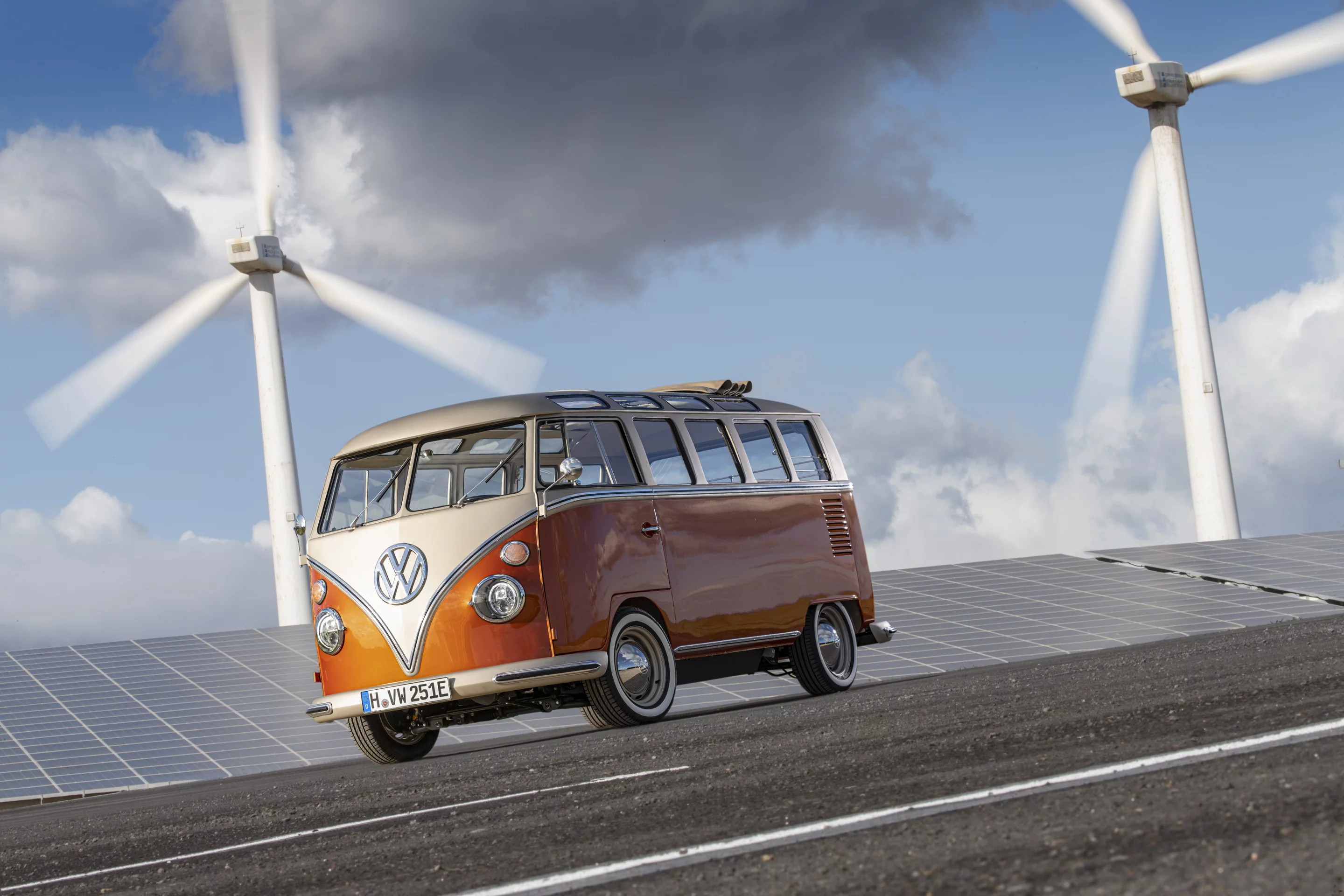 Volkswagen has retrofitted a 1966 T1 Samba Bus with a modern chassis and an all-electric drivetrain. Meet the e-Bulli