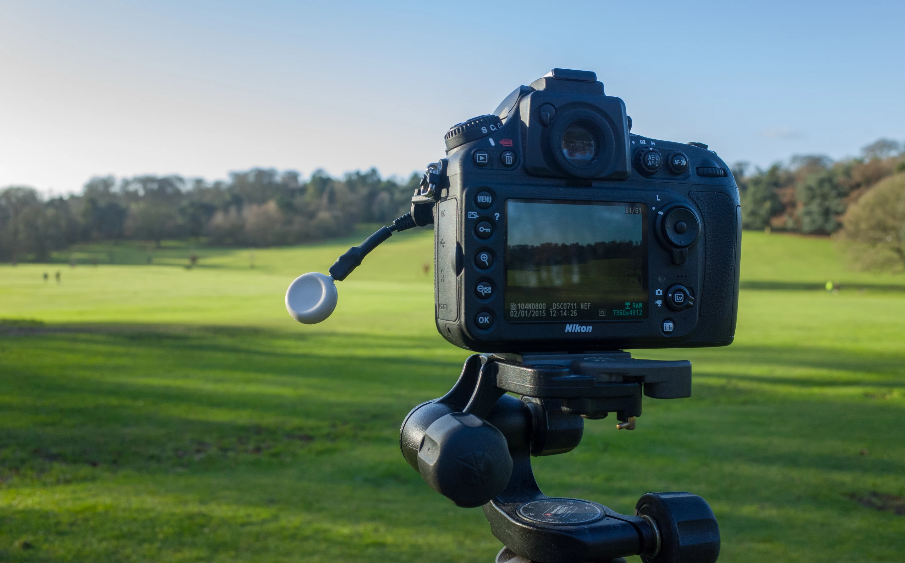 Once connected to the remote port of a camera the Pico takes charge and starts firing the shutter (Photo: Simon Crisp/Gizmag.com)