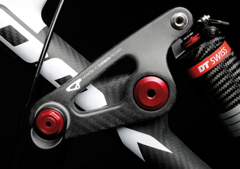 The Look 920 will be available in alloy and carbon fiber models