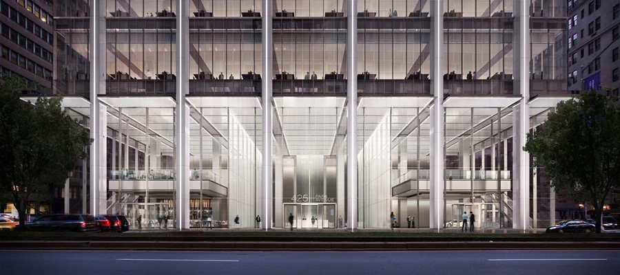 On the ground floor of 425 Park Avenue, visitors will be welcomed into a 42-45 ft 13-14 m) glass lobby