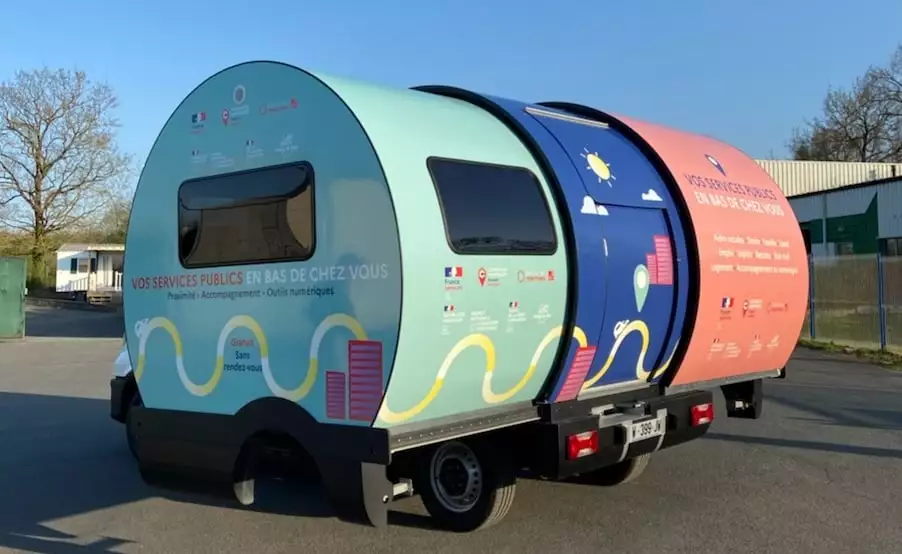 A particularly colorful 3XC vehicle