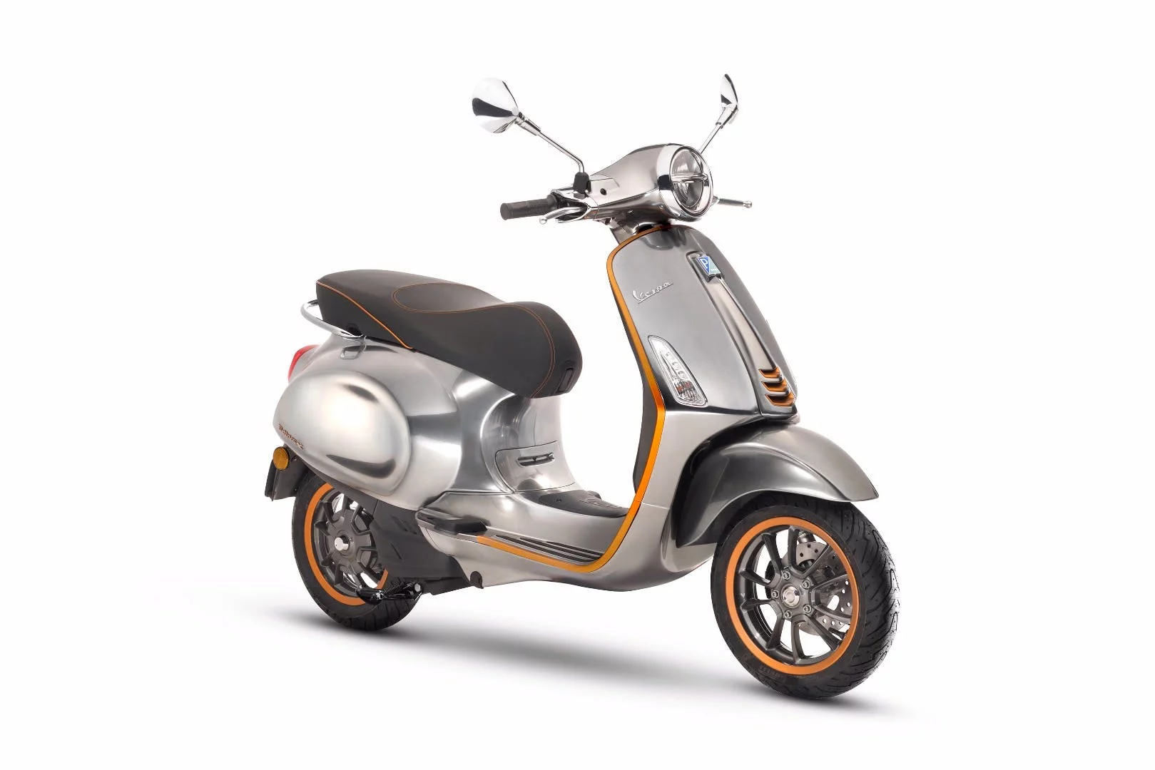 The Vespa Elettrica carries a 4-kW electric motor