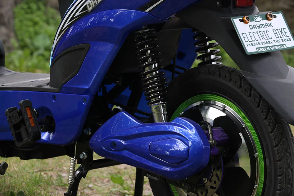 The Chameleon's 500 W brushless motor will give it a top speed of 40 mph (62 km/h)