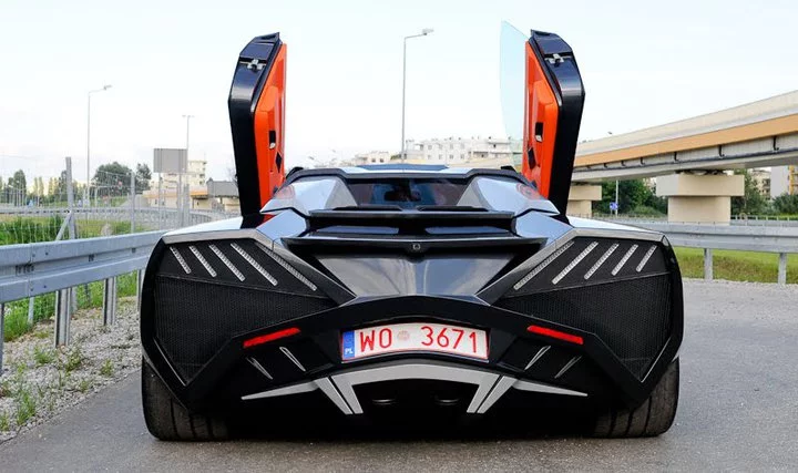 Much of the 2011 Arrinera prototype resembled a Lamborghini, but it did have a unique rear-end