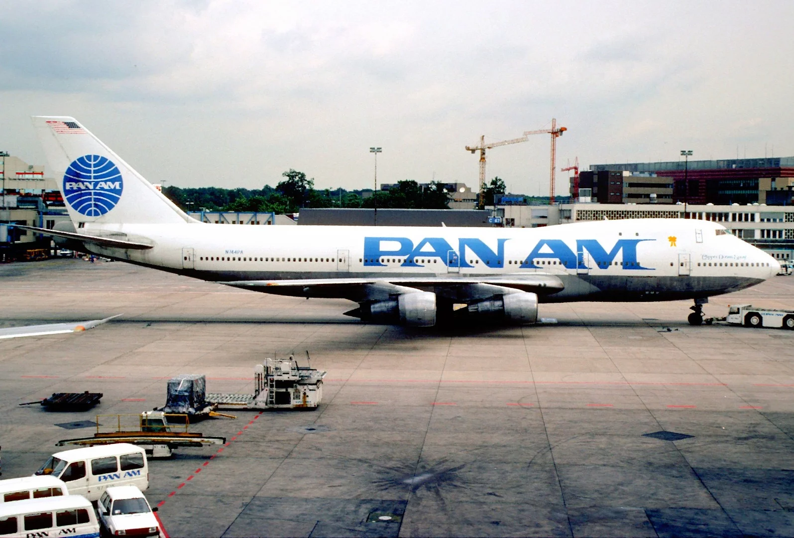 The 747-100 first saw service with Pan Am
