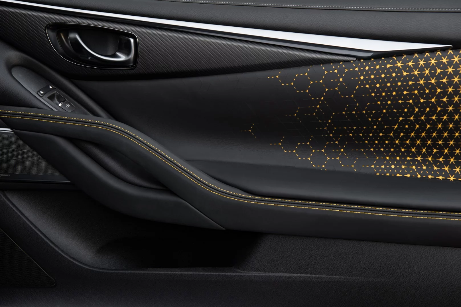 Inside the 2018 Infiniti Project Black S prototype