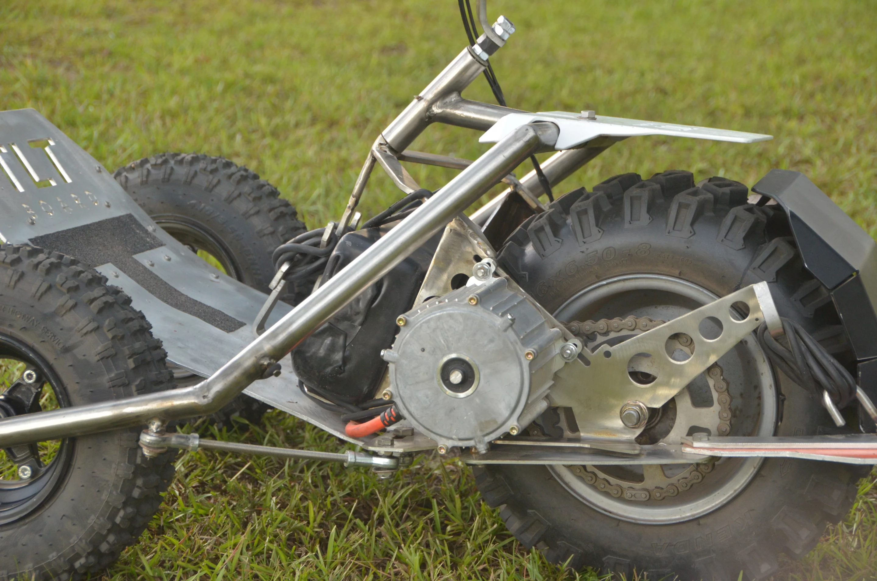 One charge should be good for a range of up to 18 miles (29 km)