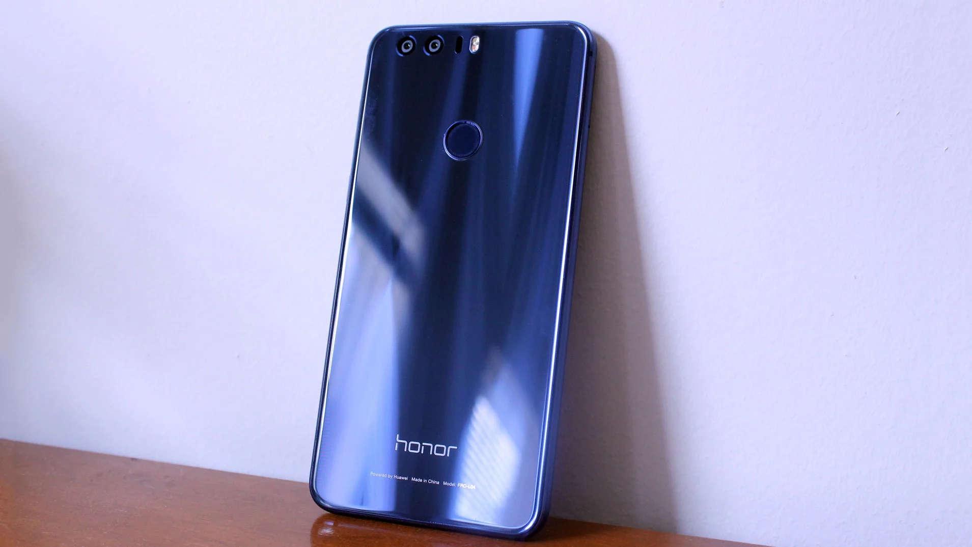 New Atlas reviews the budget-minded Honor 8 smartphone