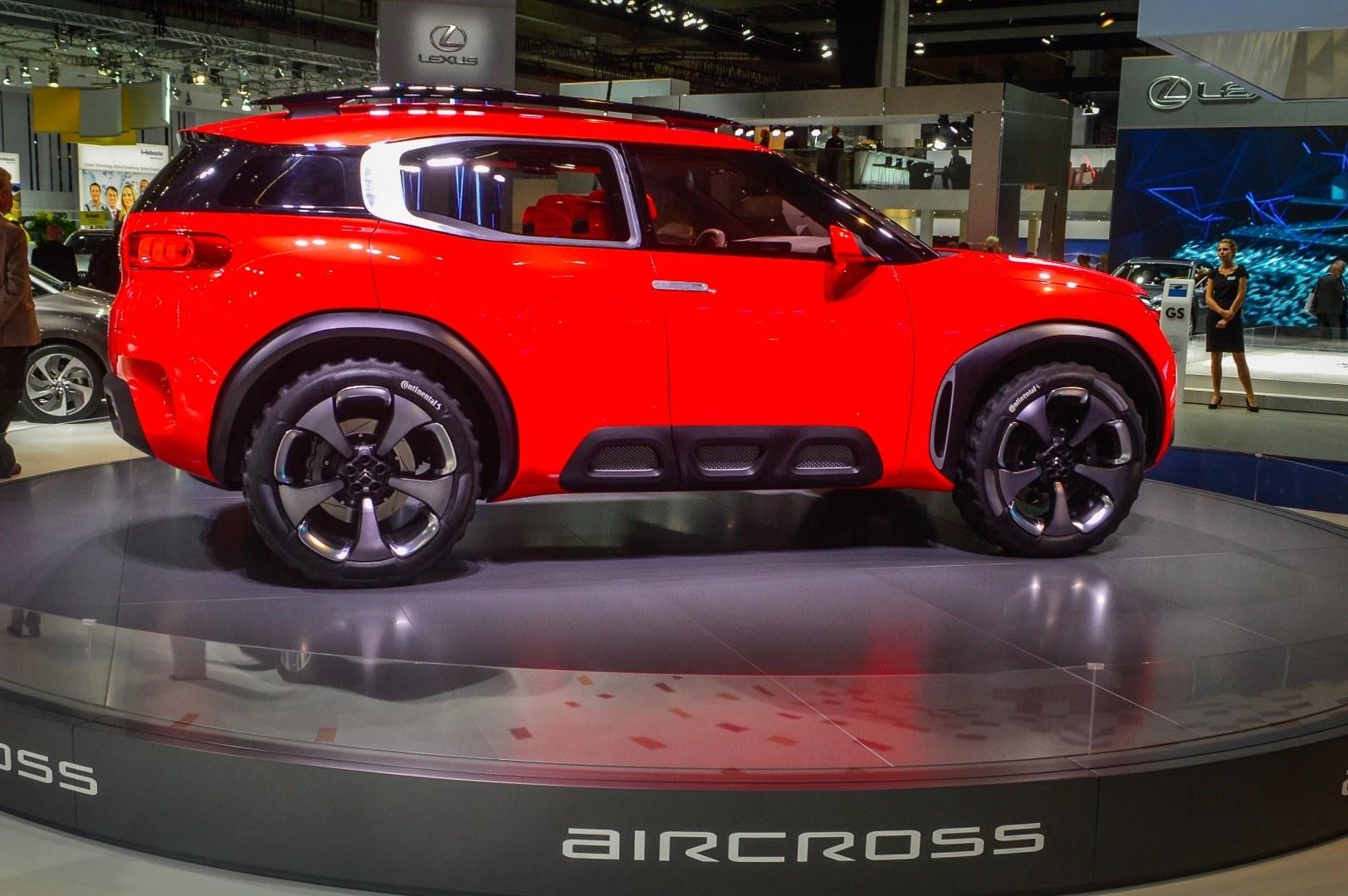Originally debuted at the 2015 Shanghai auto show, the Citroën Aircross Concept shows Germany what it's all about