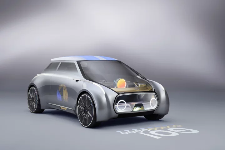 The round orb in the windscreen indicates that the car is being autonomously driven