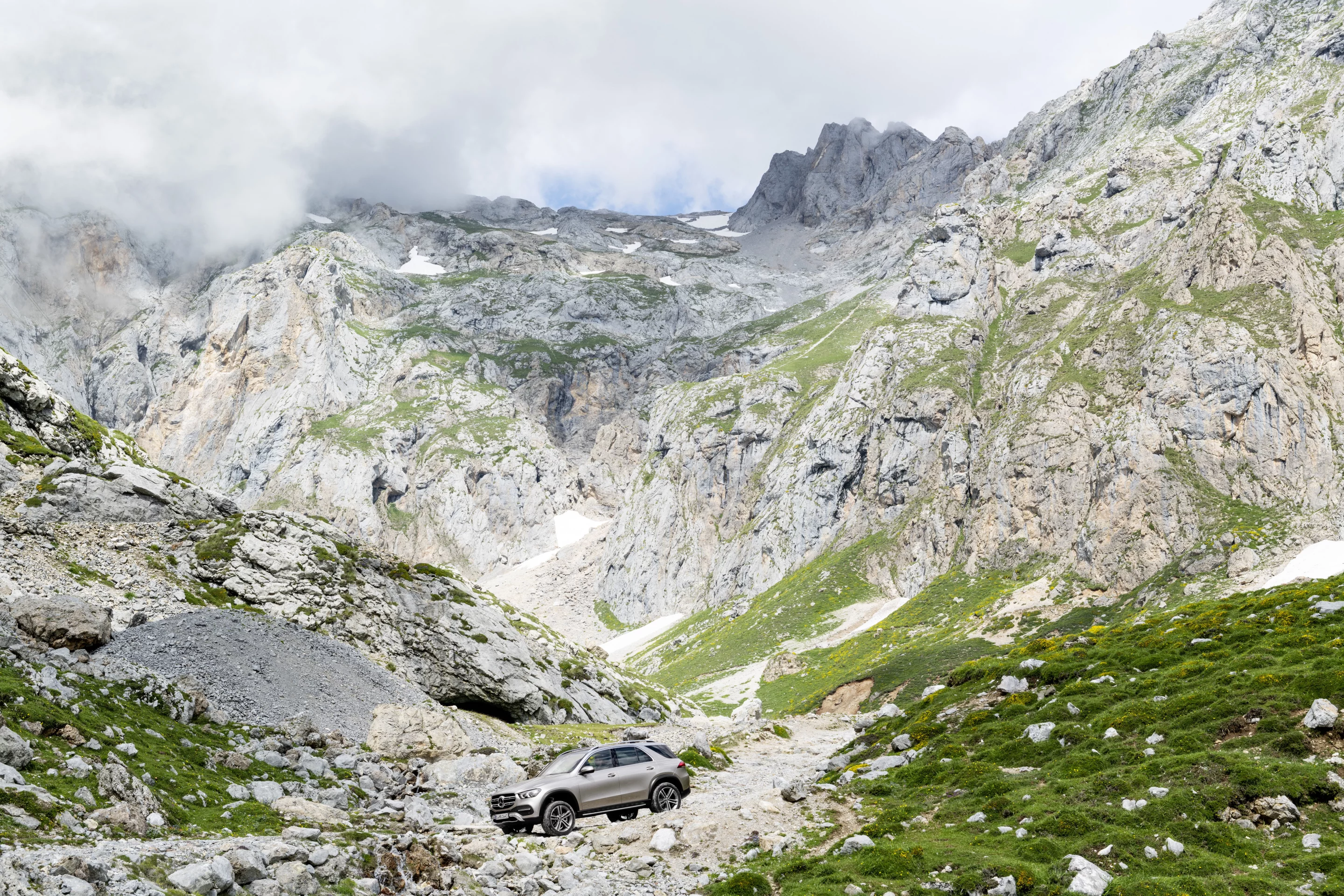 2019 Mercedes-Benz GLE: OK now you're just showing off, guys