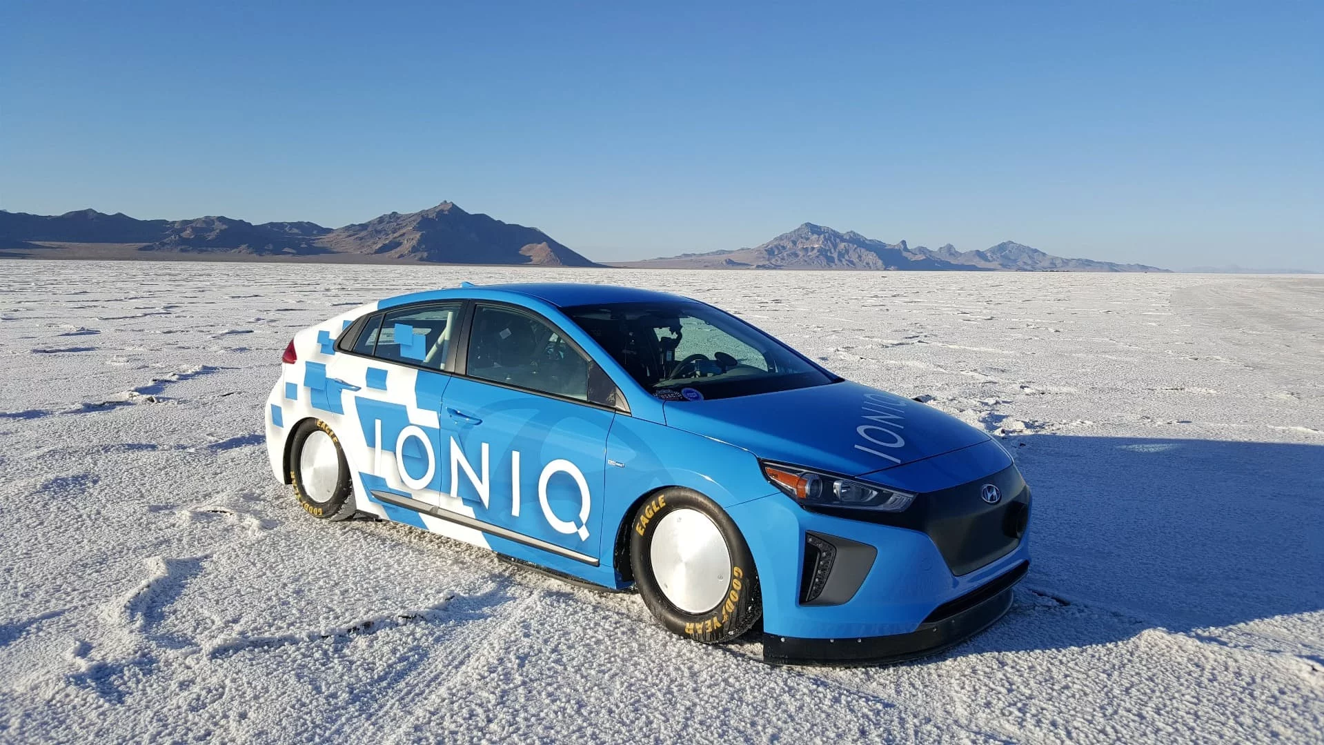 Hyundai used a nitrous-injected Ioniq to set a new speed record at Bonneville. The car was also on show at SEMA