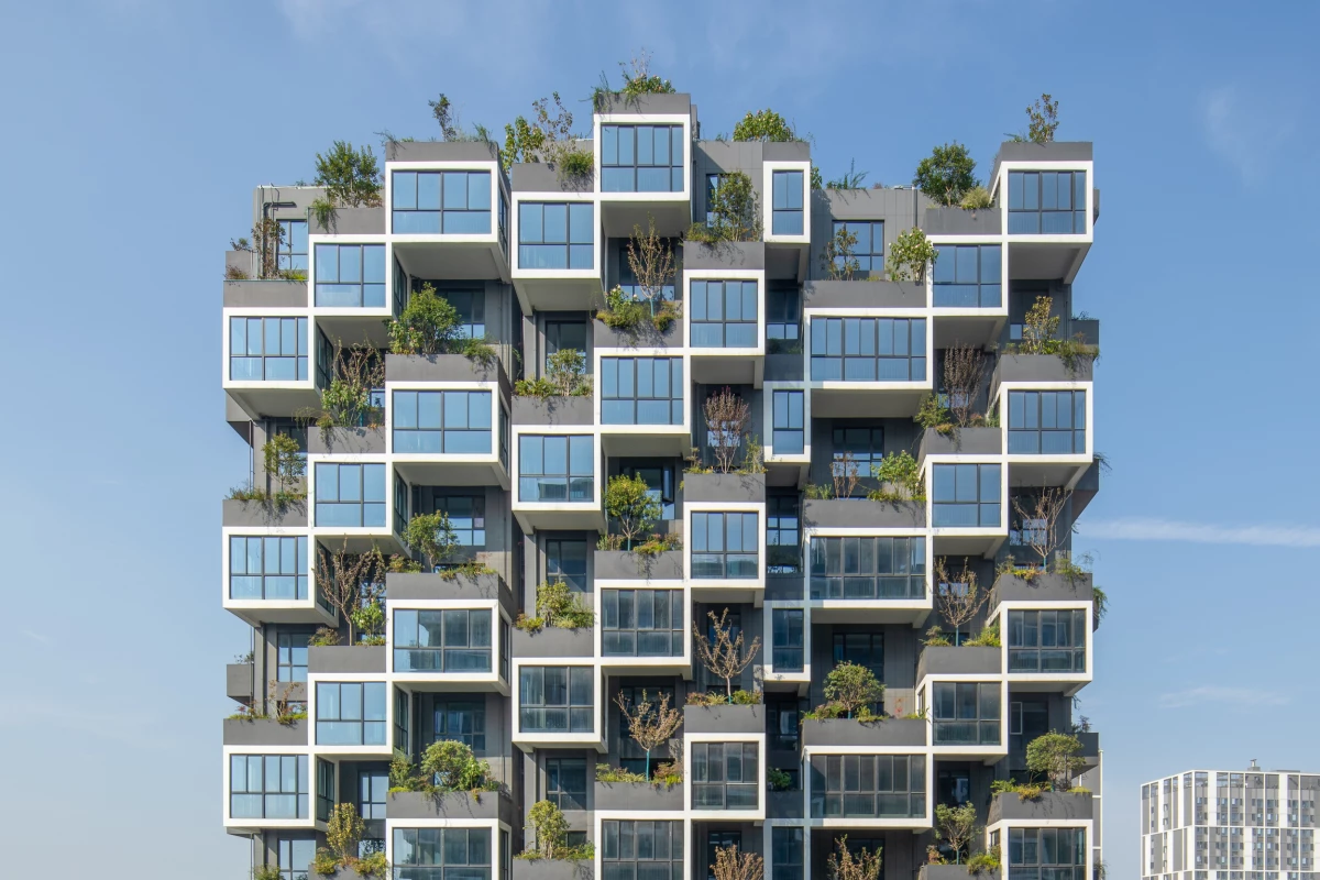 According to Stefano Boeri Architetti, the Easyhome Huanggang Vertical Forest City Complex absorbs 22 tons of CO2 per year, as well as producing 11 tons of oxygen annually