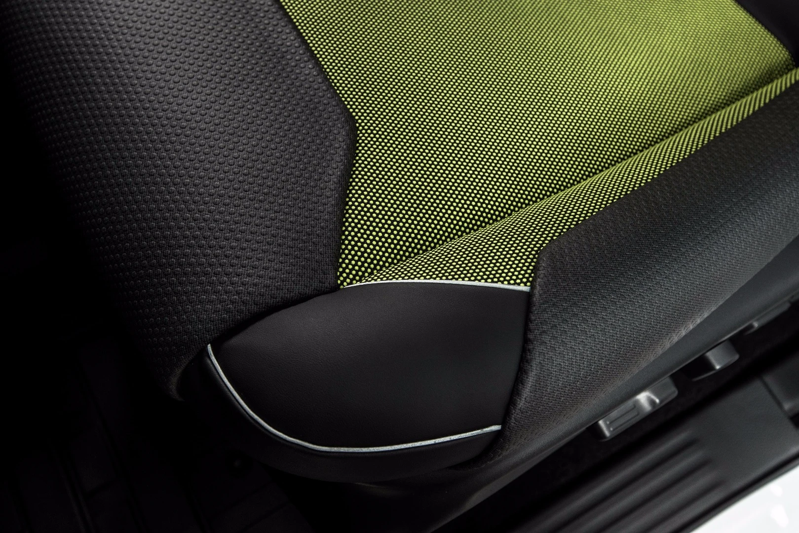 Nissan's all-new Navara EnGuard Concept