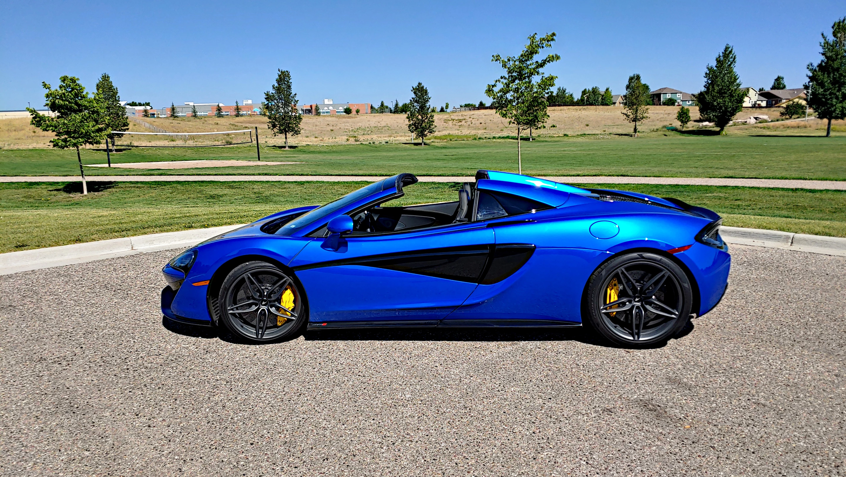 The McLaren 570S is classic Coke Bottle in carbon fiber form