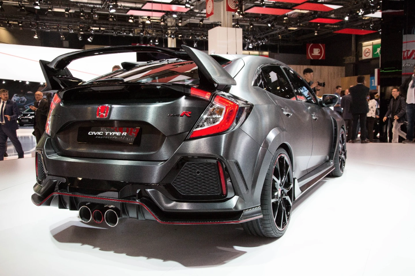 All three exhaust pipes are functional according to Honda - but that's easy to say when the engine doesn't run