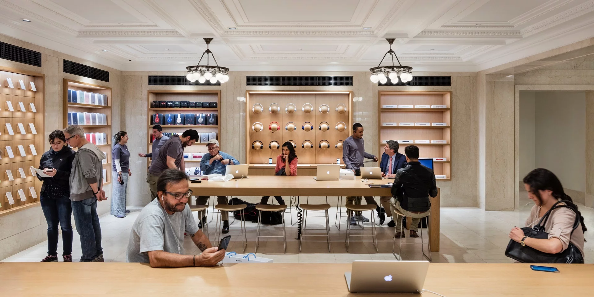 Bohlin Cywinski Jackson sympathetically restored the exterior and interior, studying old photographs and drawings to determine how to proceed