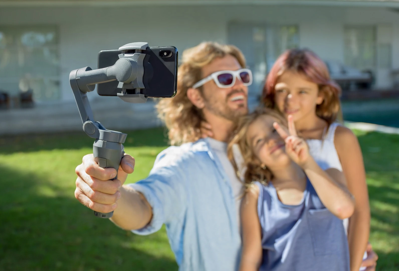 Keeping things stable is the name of the game, and DJI Osmo Mobile 3 has been designed to do just that