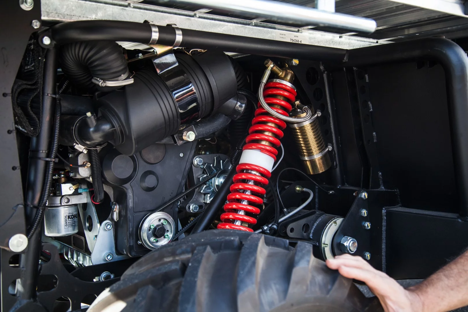 The Tomcar's suspension system offers massive travel for excellent off-road capability (Photo: Nick Lavars/Gizmag.com)