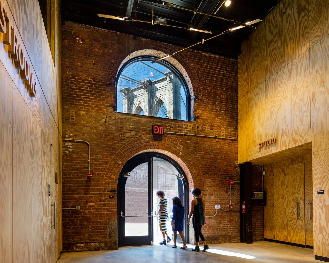 St. Ann's Warehouse, by Marvel Architects, is located in Brooklyn, New York