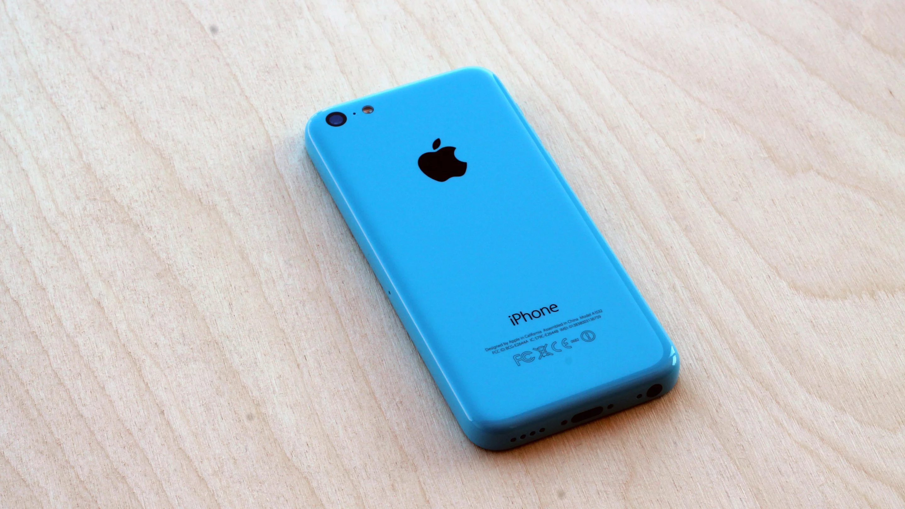 The 5c's colors are rich and eye-catching