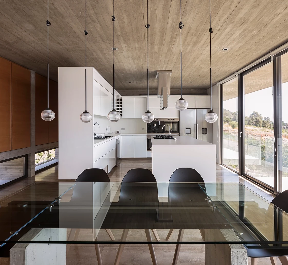Inside La Casa H by Felipe Assadi Arquitectos