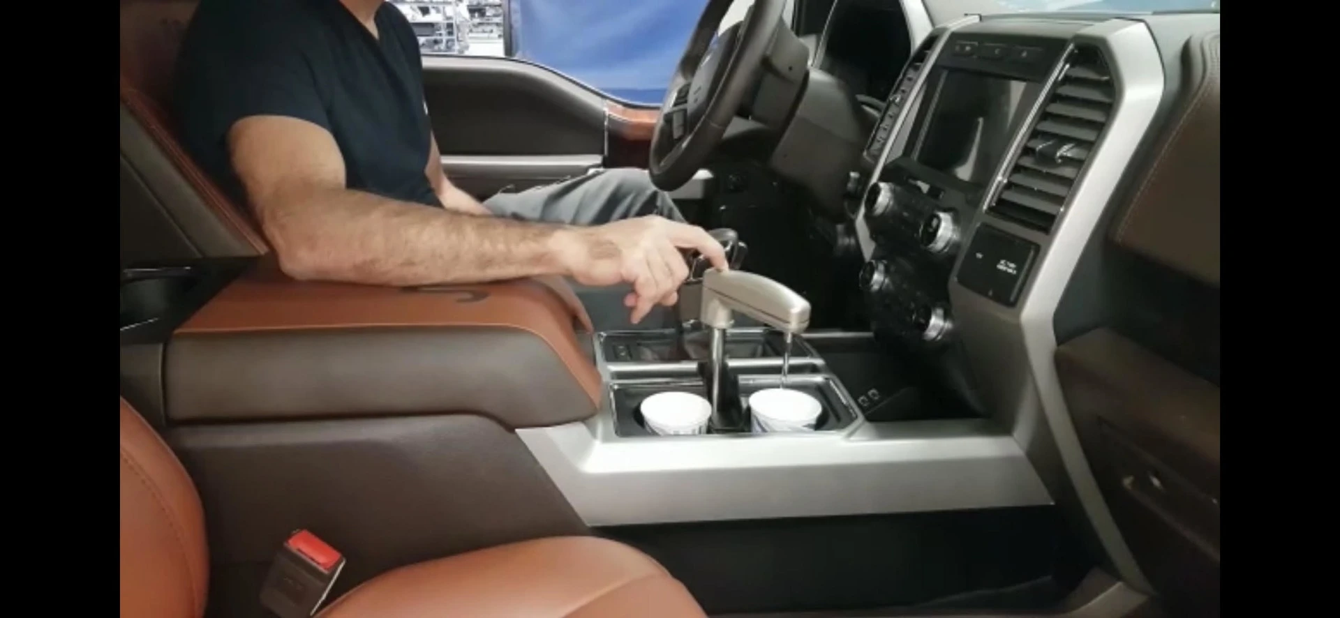 When Automotive AWG users want some water, they just use a dispenser