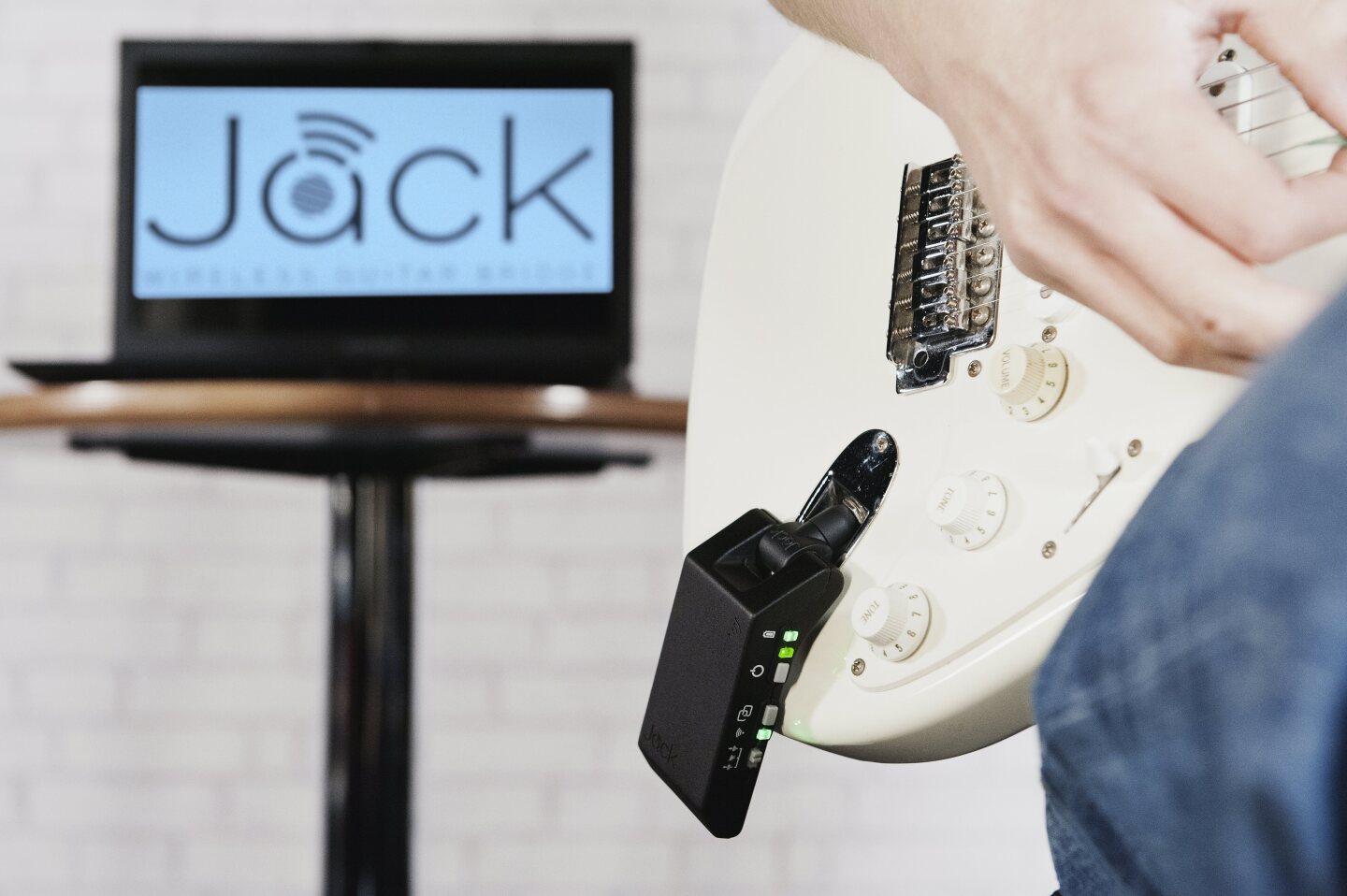The Jack's patent-pending optimized Wi-Fi technology is reported to offer high bandwidth wireless connectivity for (almost) real-time uncompressed 24-bit, studio quality audio