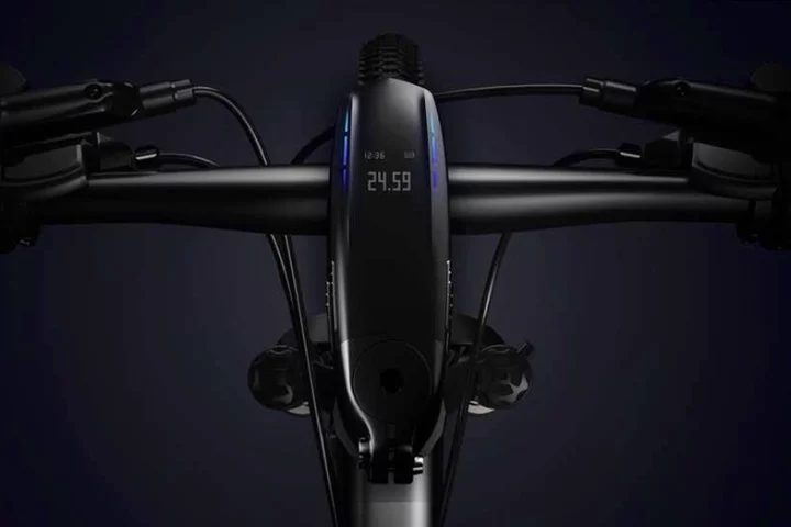 The SpeedForce stem/computer/headlight is one of the items that impressed us this year