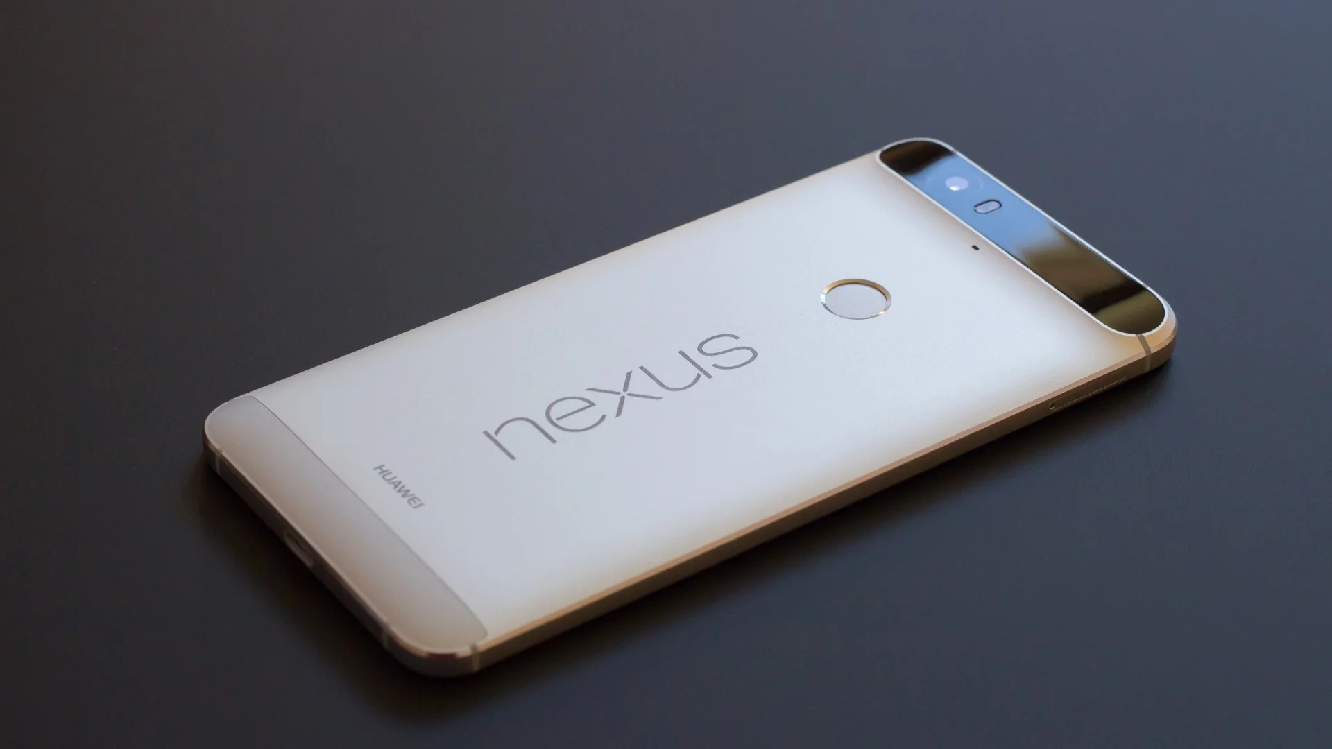 Gizmag reviews the higher-end of Google's two 2015 flagships, the Nexus 6P