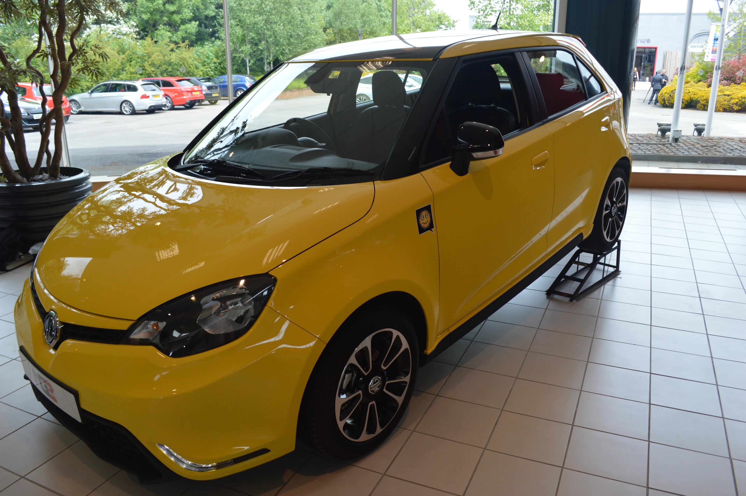 The MG3 will be available in 10 colors (Photo: Gizmag)