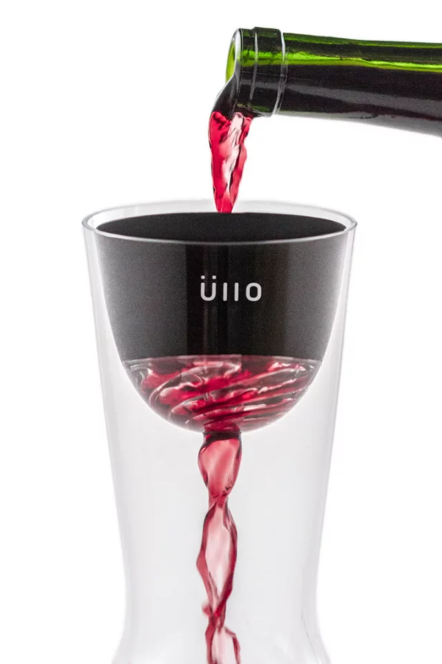 The Üllo also filters out sediments, and its aerator section can be mechanically "switched off" if not wanted