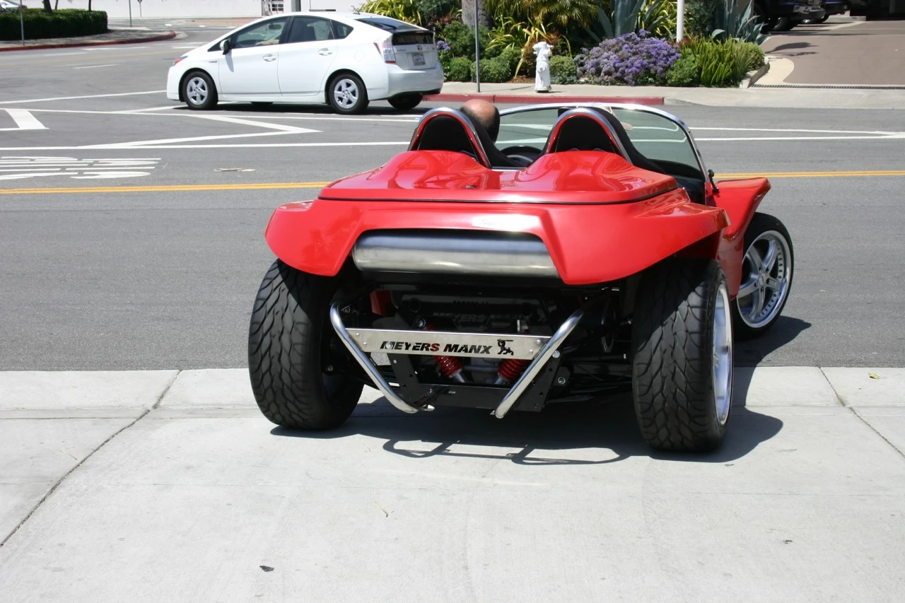 The Manx V is powered by a rear-mounted electric drivetrain from Rev-TEC