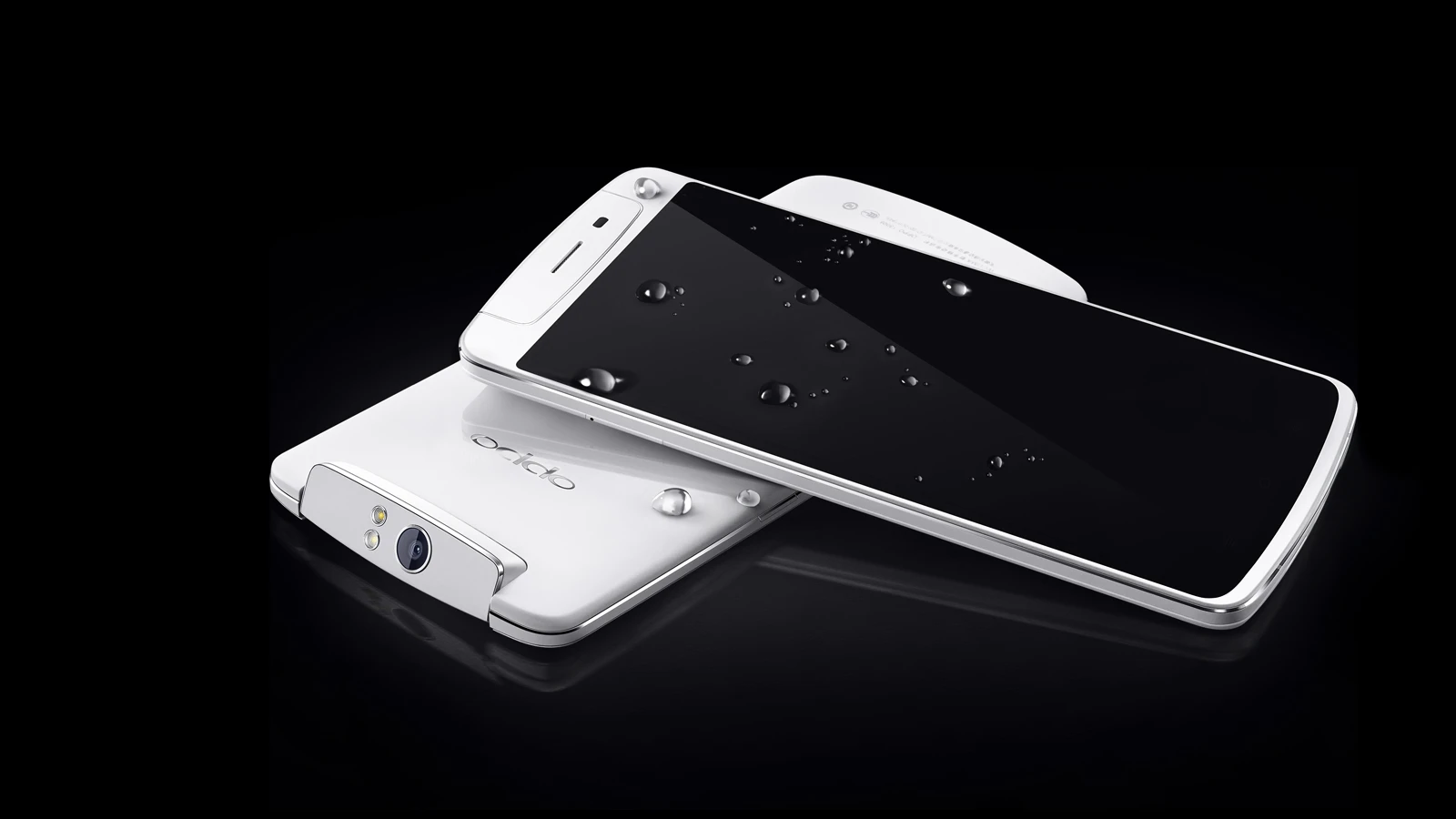 The N1's 13 MP camera module can be rotated 206 degrees