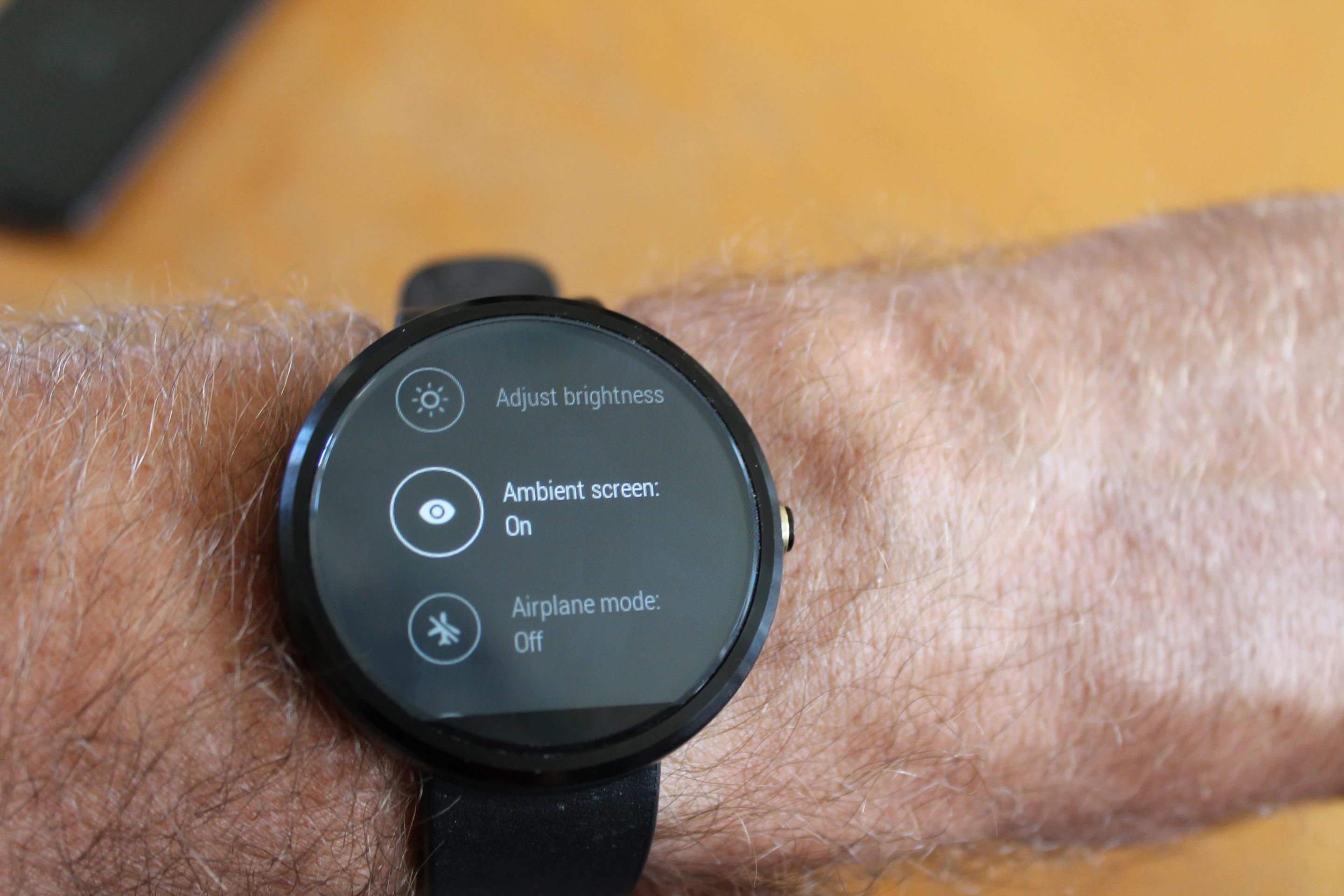 The ambient display can be turned off in settings (Photo credit: Eric Mack/Gizmag.com)